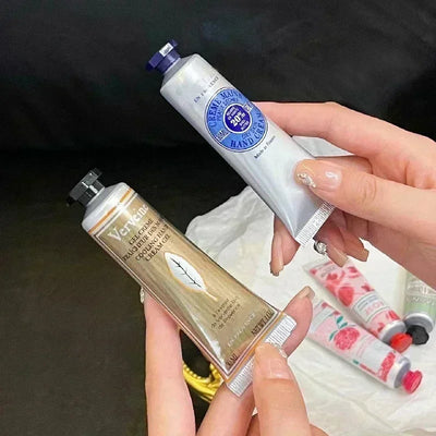 Moisturizing Hand Cream Gift Box Hand Care Essence Cream Prevent Drying And Cracking White Smell 8 Pieces Per Box Girl Gift