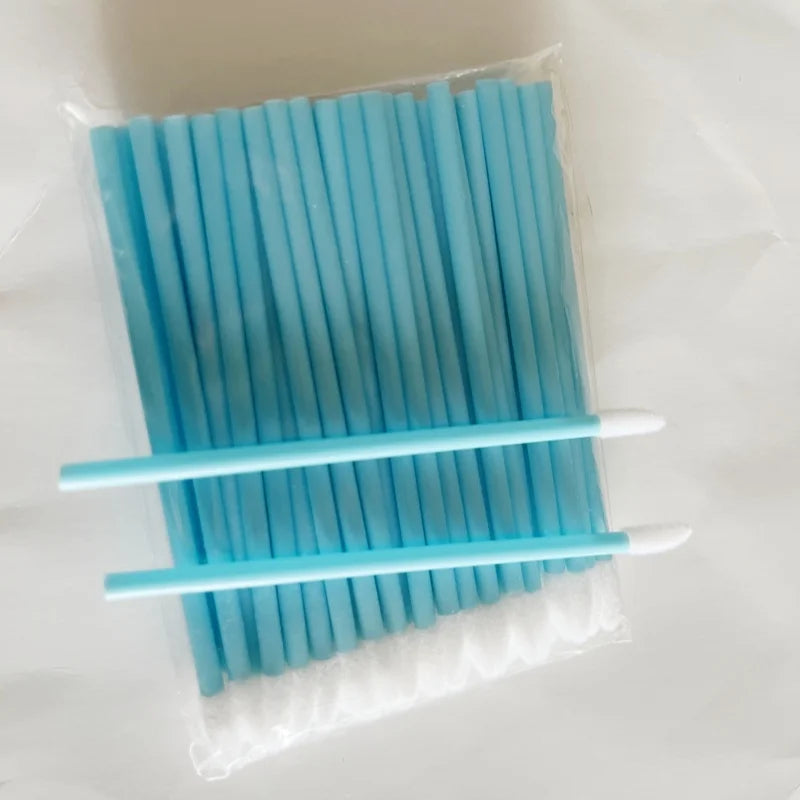 50pcs New Disposable Cosmetic Lip Brushes Lipstick Lip Glossy Wands Pen Cleaner Applicator Eyeshadow Gloss Makeup Brushes Tools