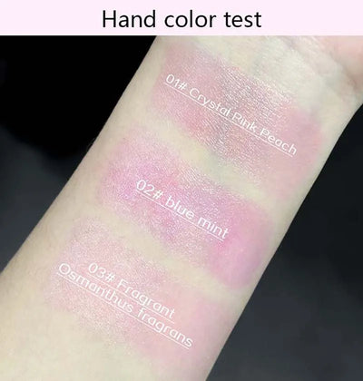 Cappuvini Sweet and Cool Bow Thermochromic Lipstick is a moisturizing and hydrating lip balm that reduces lip lines and changes