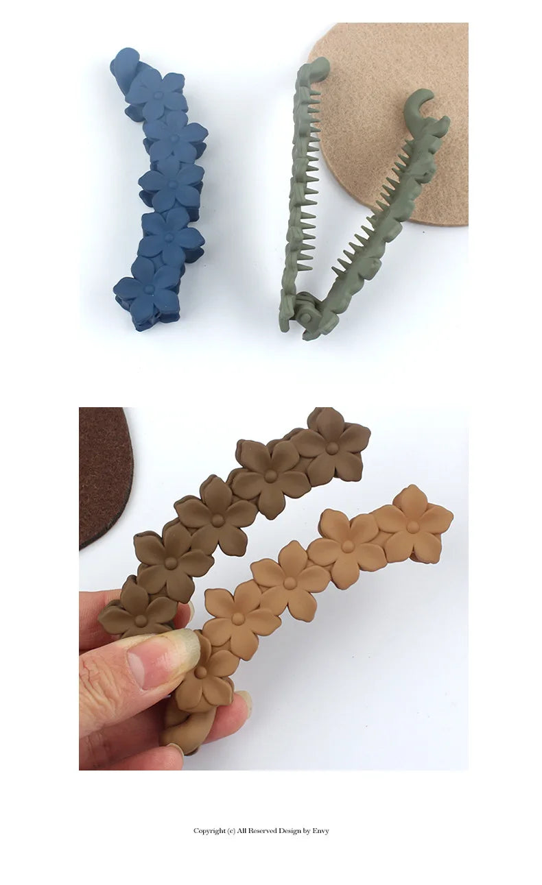 Fashion Pink Flower Banana Hair Clips Simple Non-Slip Frosted Hair Claws for Women Girls Bath Ponytail Hairpins Barrettes Coffee