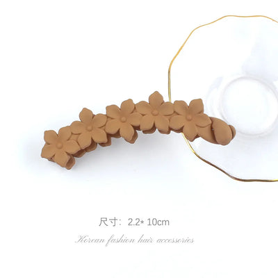 Fashion Pink Flower Banana Hair Clips Simple Non-Slip Frosted Hair Claws for Women Girls Bath Ponytail Hairpins Barrettes Coffee