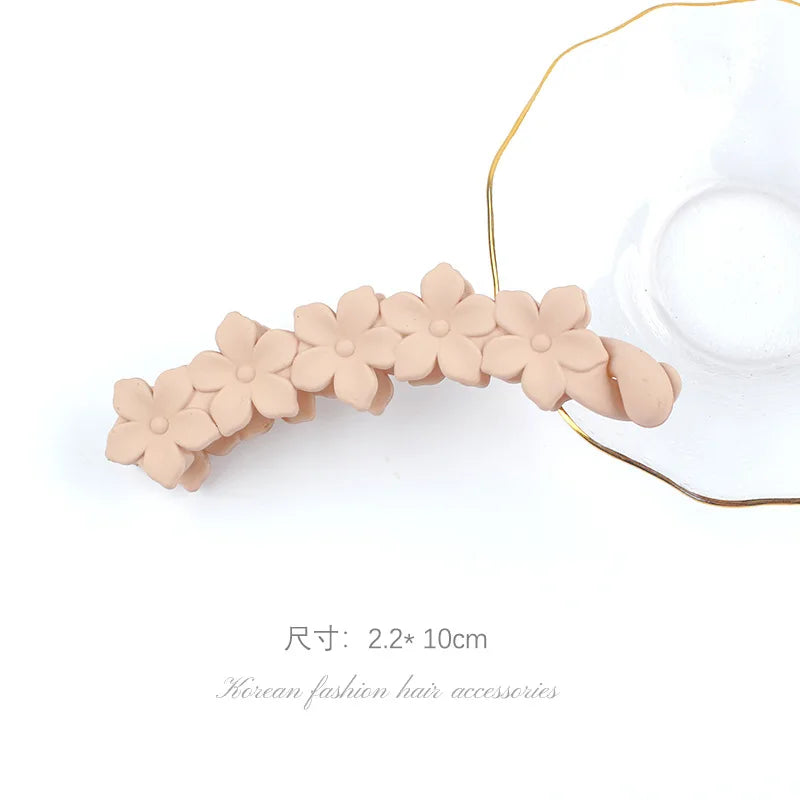 Fashion Pink Flower Banana Hair Clips Simple Non-Slip Frosted Hair Claws for Women Girls Bath Ponytail Hairpins Barrettes Coffee