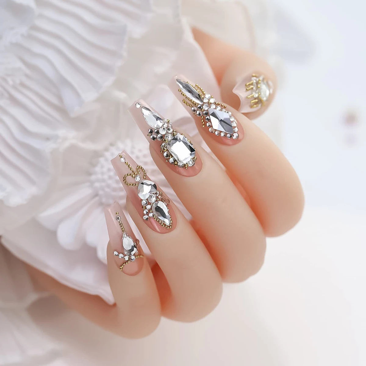 12 palace grid / 1 box of transparent plating bottom nail water diamond heart, water drop, and other size mixed nail flat bottom