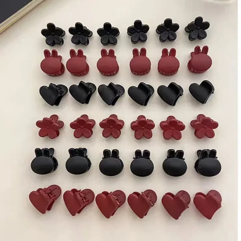 머리핀 1PC Red Black Matte Rabbit Head Flower Heart Cartoons Small Hair Claw Mini Hair Clips Hair Pins for Girls Styling Braiding