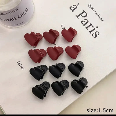 머리핀 1PC Red Black Matte Rabbit Head Flower Heart Cartoons Small Hair Claw Mini Hair Clips Hair Pins for Girls Styling Braiding