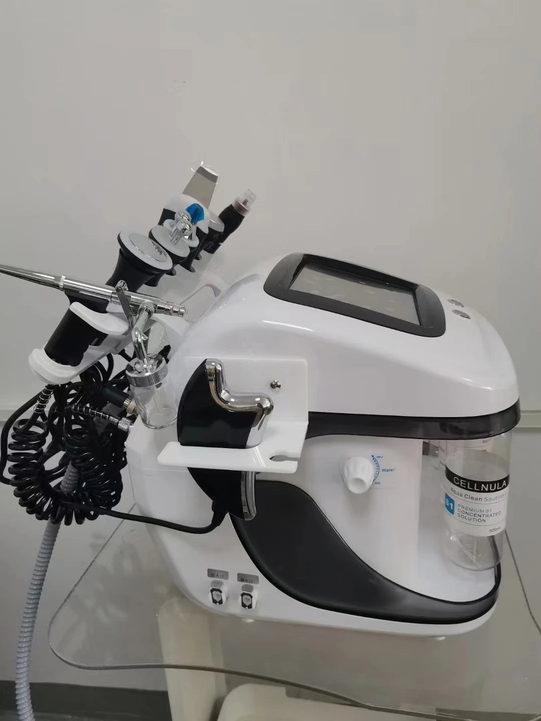 The New 10 In 1 Aqua Peeling Lift Skin Bubble Moisturizer Oxygen Machine Skin Care Cleansing Facial Dermabrasion Equipment