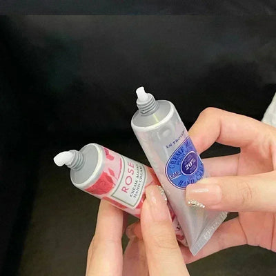 Moisturizing Hand Cream Gift Box Hand Care Essence Cream Prevent Drying And Cracking White Smell 8 Pieces Per Box Girl Gift