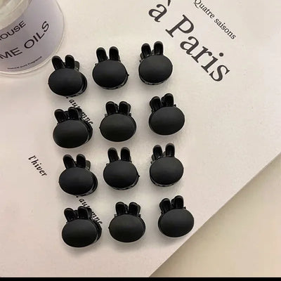 머리핀 1PC Red Black Matte Rabbit Head Flower Heart Cartoons Small Hair Claw Mini Hair Clips Hair Pins for Girls Styling Braiding