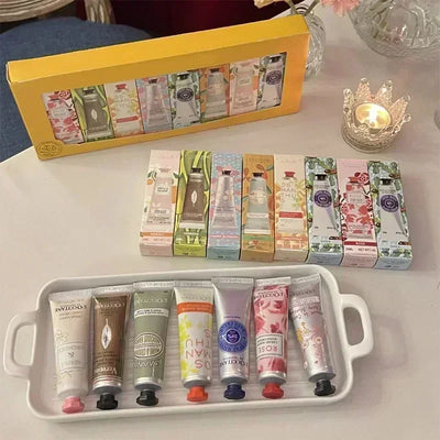Moisturizing Hand Cream Gift Box Hand Care Essence Cream Prevent Drying And Cracking White Smell 8 Pieces Per Box Girl Gift